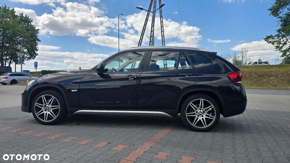 BMW X1 sDrive18i xLine - 27