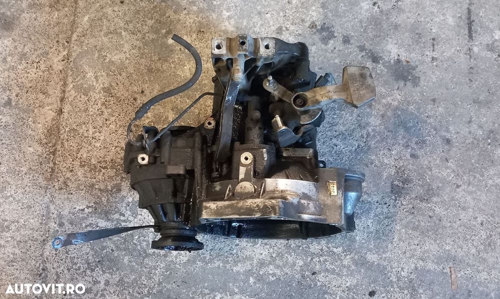 CUTIE VITEZE MANUALA 1.9 BJB SKODA OCTAVIA 2 - 1