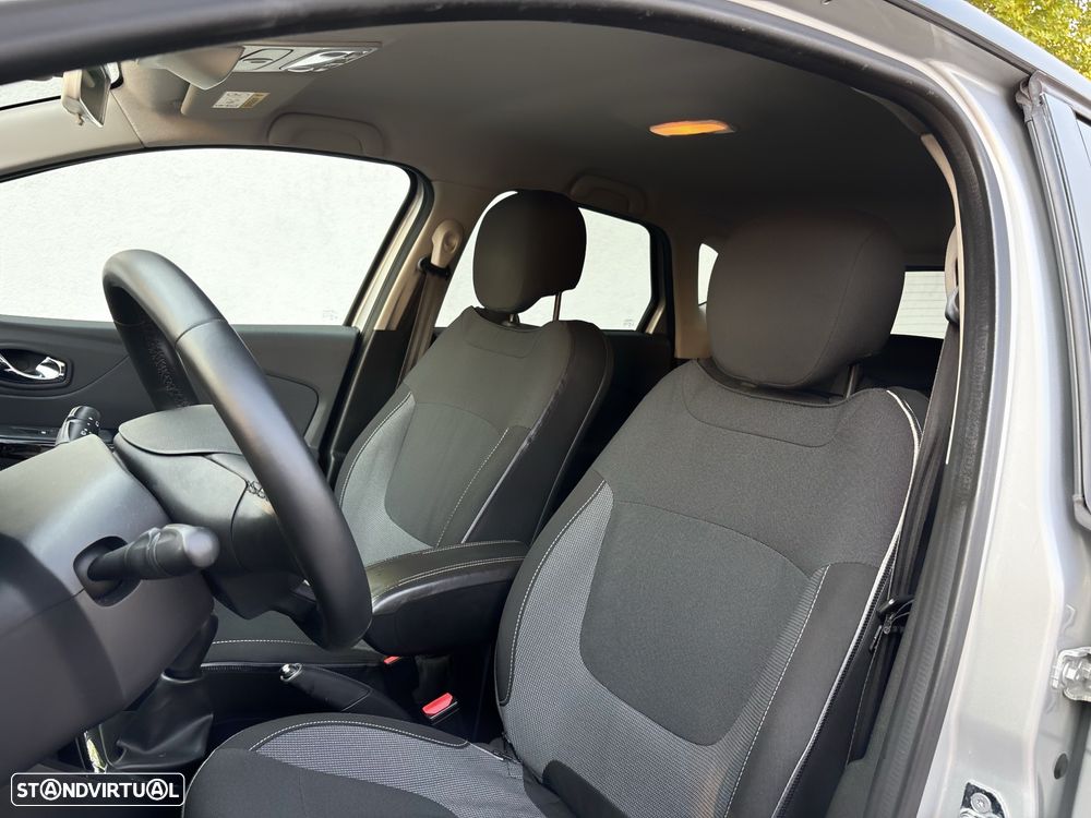 Renault Captur 1.5 dCi Exclusive - 16
