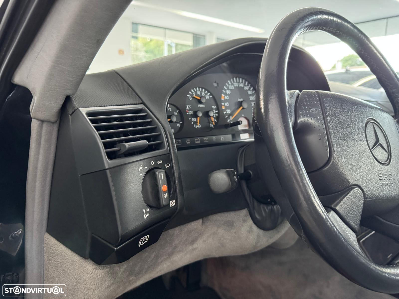 Mercedes-Benz SL 280 - 17