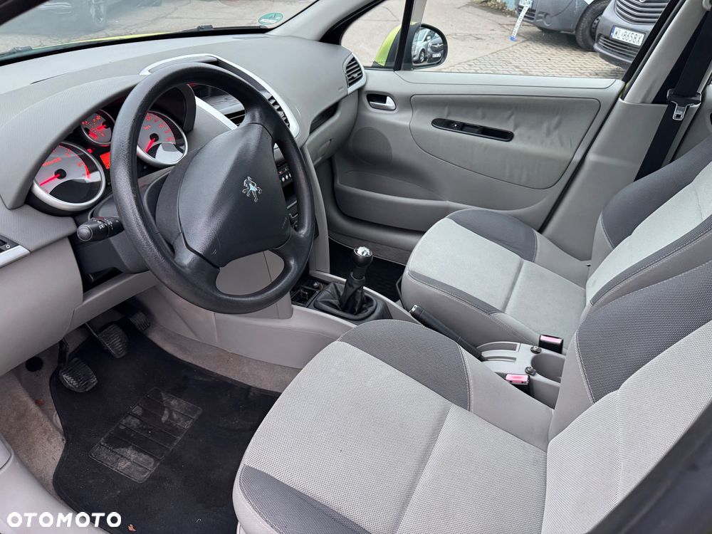 Peugeot 207 95 VTi Premium - 13