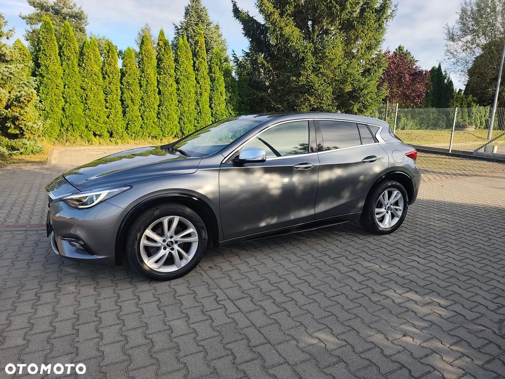 Infiniti Q30 1.5d Premium - 9