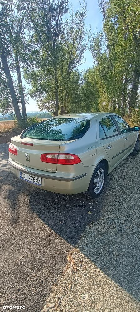 Renault Laguna - 1