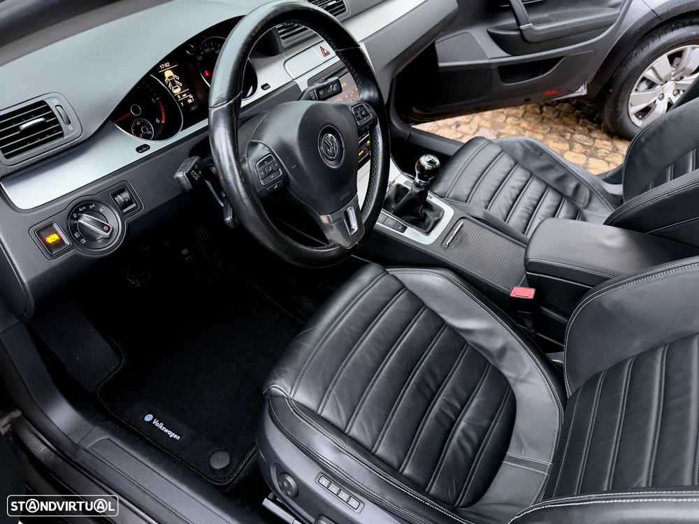 VW Passat CC 2.0 TDi Exclusive - 41