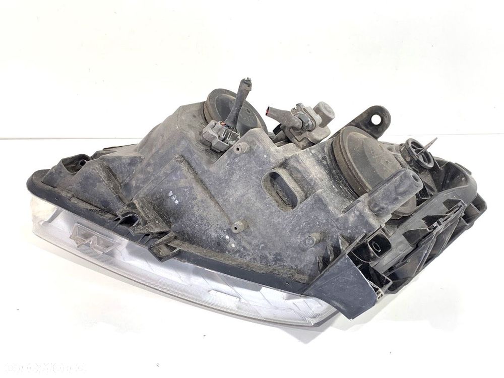 REFLEKTOR PRAWY PRZÓD  NISSAN QASHQAI / QASHQAI +2 I (J10, NJ10, JJ10E) 2006 - 2014 1.6 84 kW [114 - 3