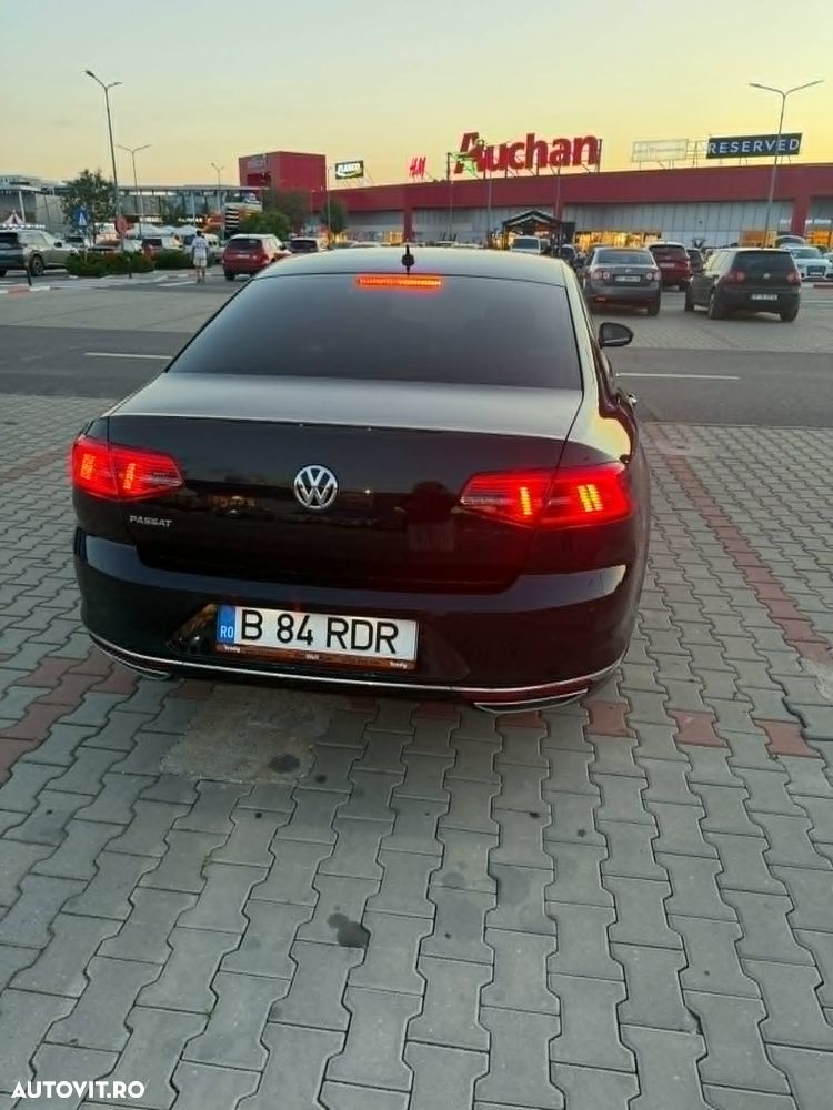 Volkswagen Passat 2.0 TDI DSG 4Motion R Executive - 9