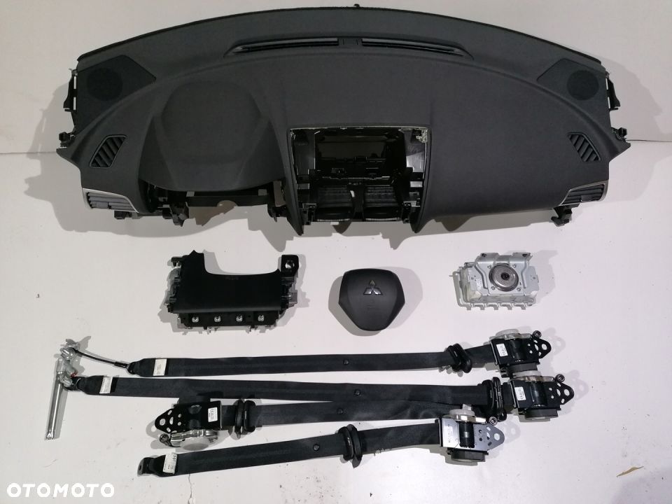 MITSUBISHI ECLIPSE CROSS DESKA KONSOLA AIRBAG PASY - 1