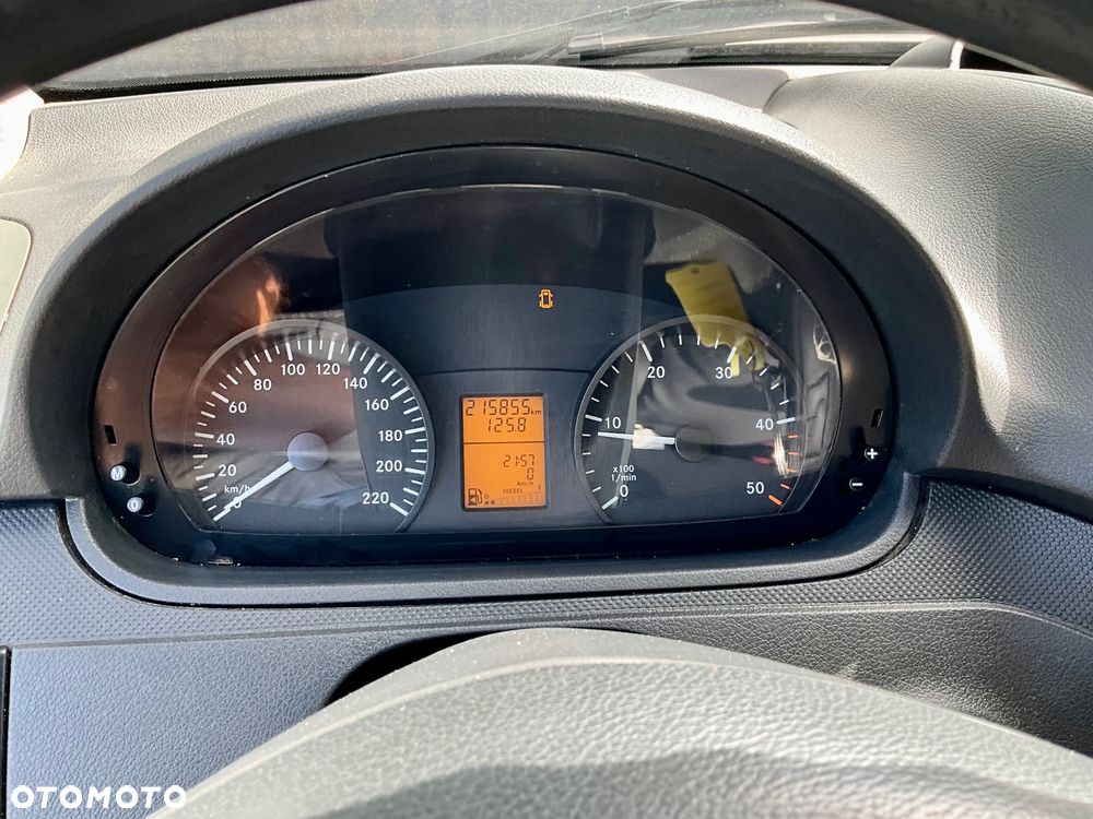 Mercedes-Benz VITO - 17