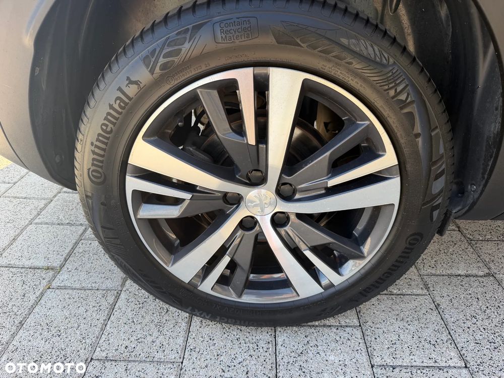 Peugeot 3008 - 11