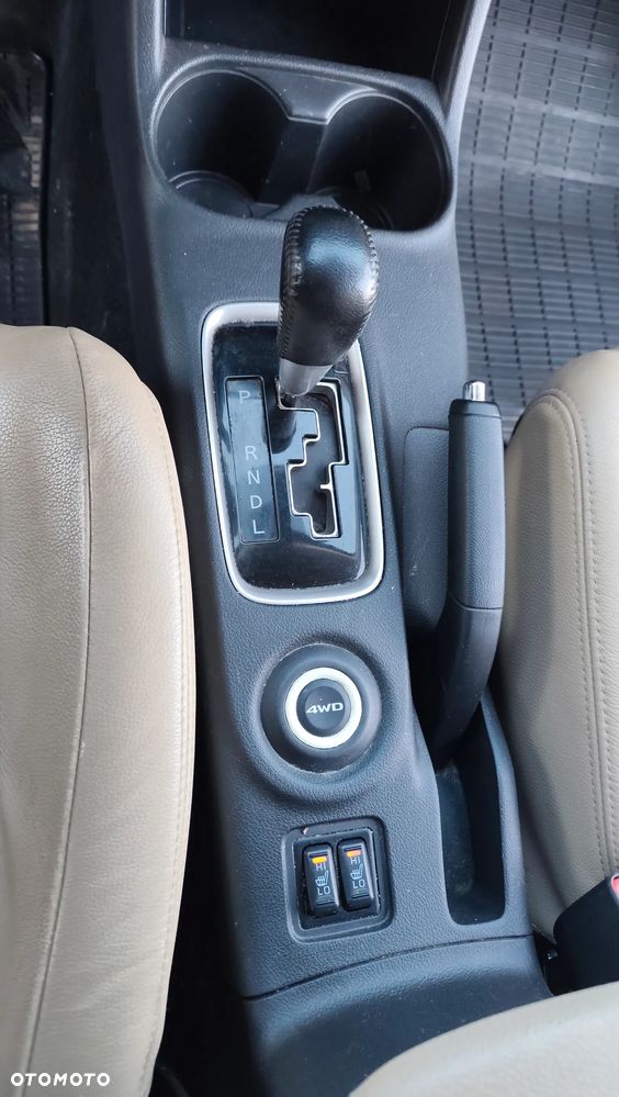 Mitsubishi Outlander 2.2 DI-D 4WD Automatik Diamant Edition+ - 12