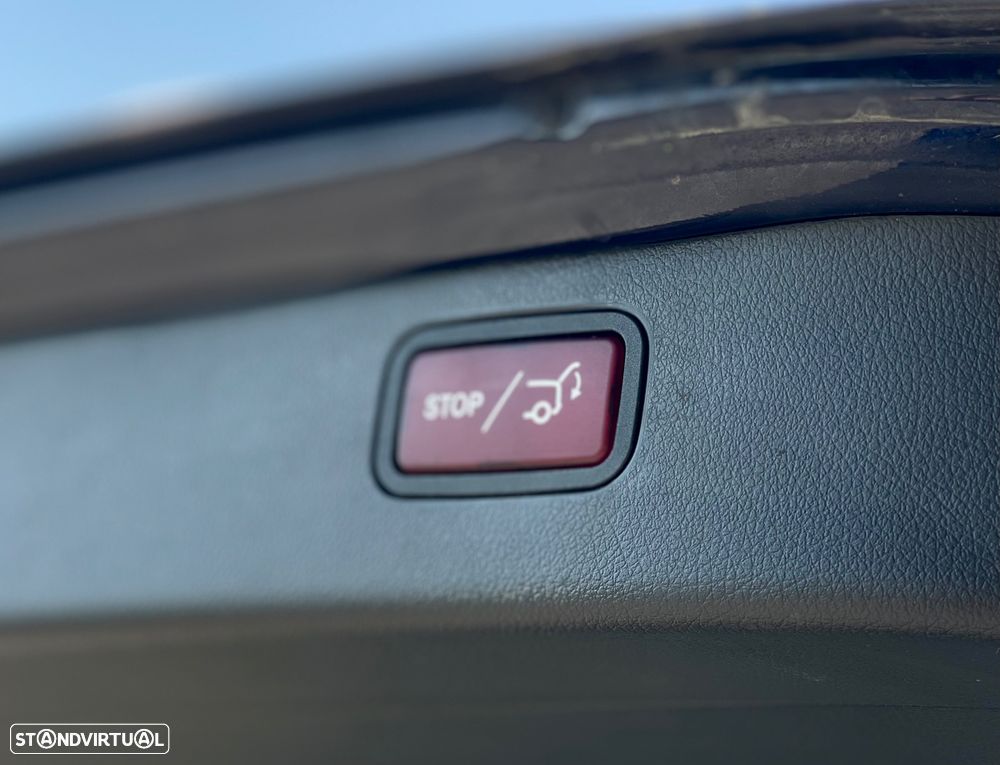 Mercedes-Benz C 300 e T 9G-TRONIC Night Edition - 23