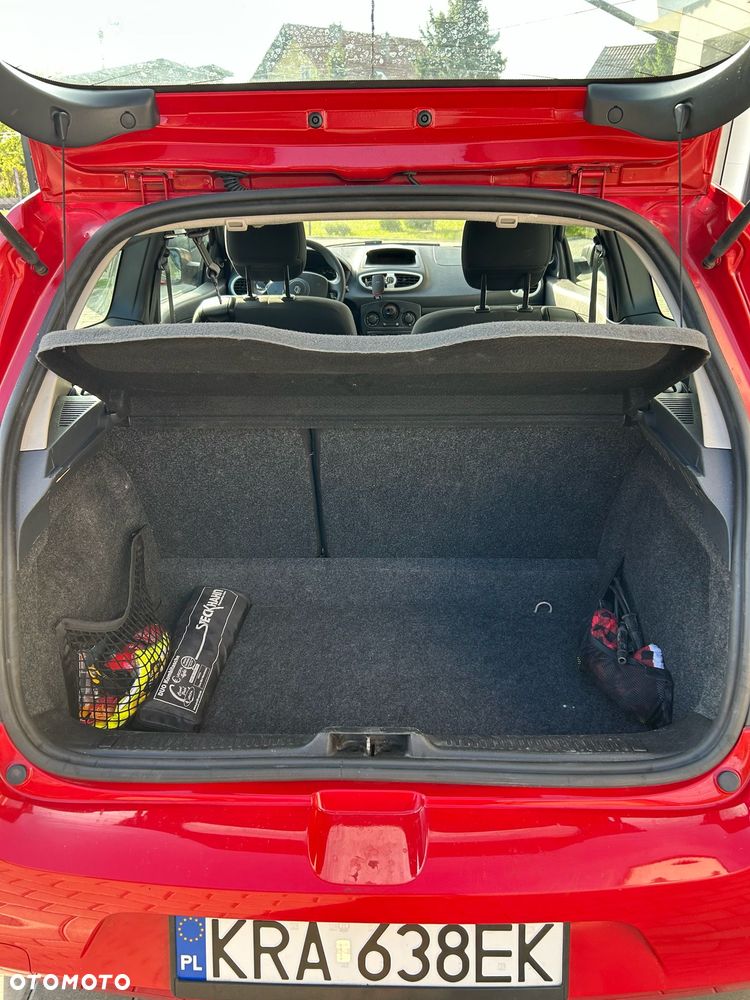 Renault Clio 1.2 16V 75 Expression - 6