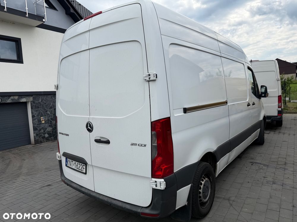 Mercedes-Benz Sprinter - 5