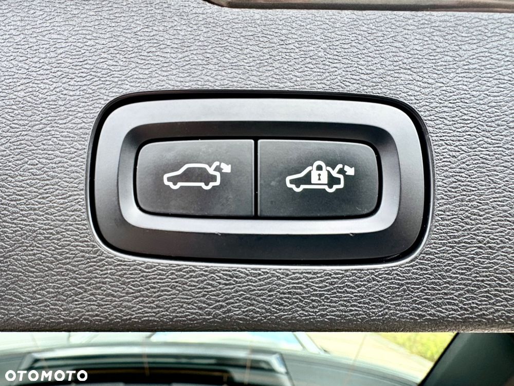 Volvo V60 T6 AWD Recharge Geartronic RDesign - 40