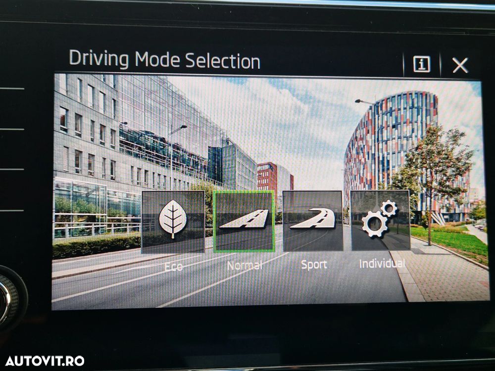 Skoda Superb 2.0 TDI DSG Ambition - 23
