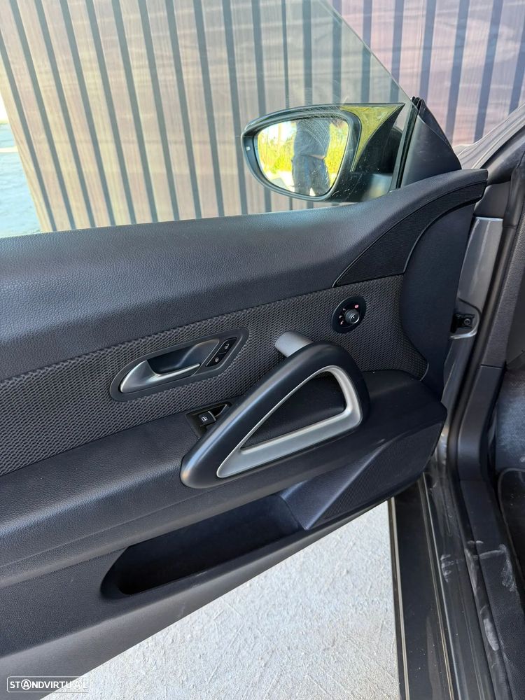 VW Scirocco 2.0 TDI (Blue Motion Technologie) DSG - 13