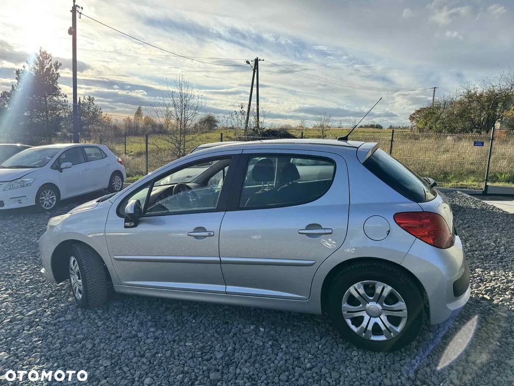 Peugeot 207 1.4 16V Presence - 3