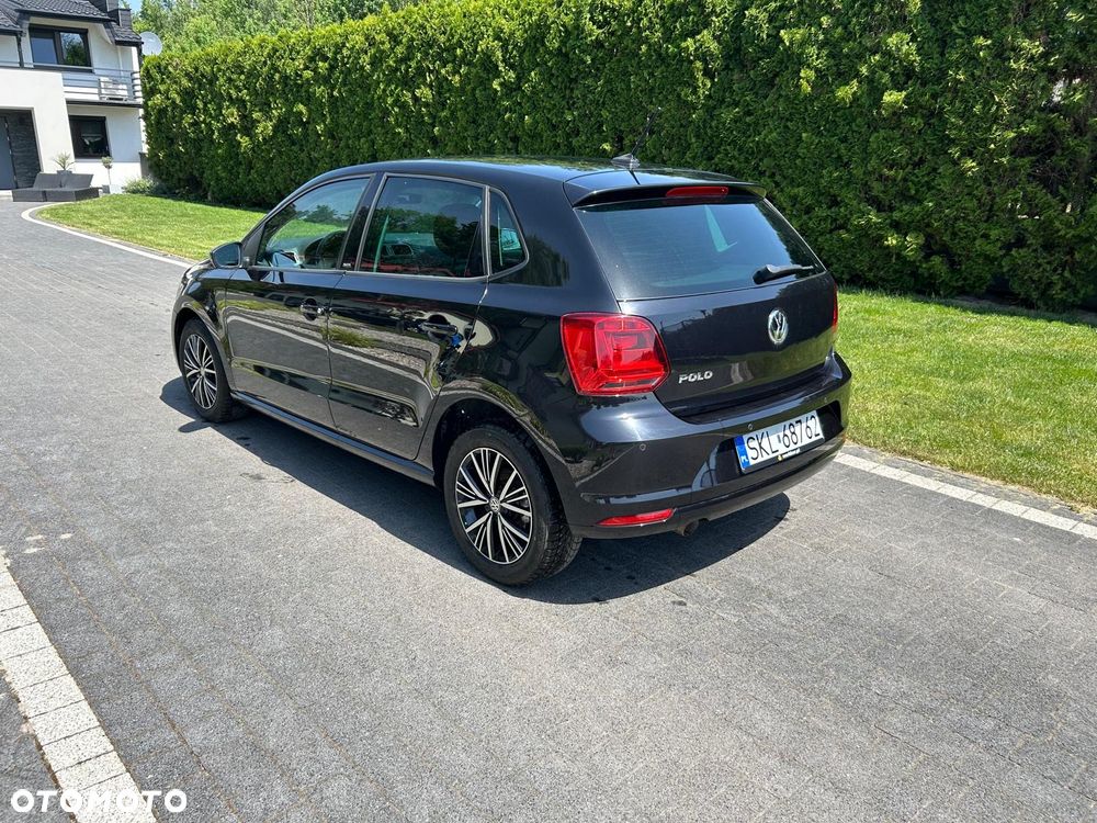 Volkswagen Polo - 2