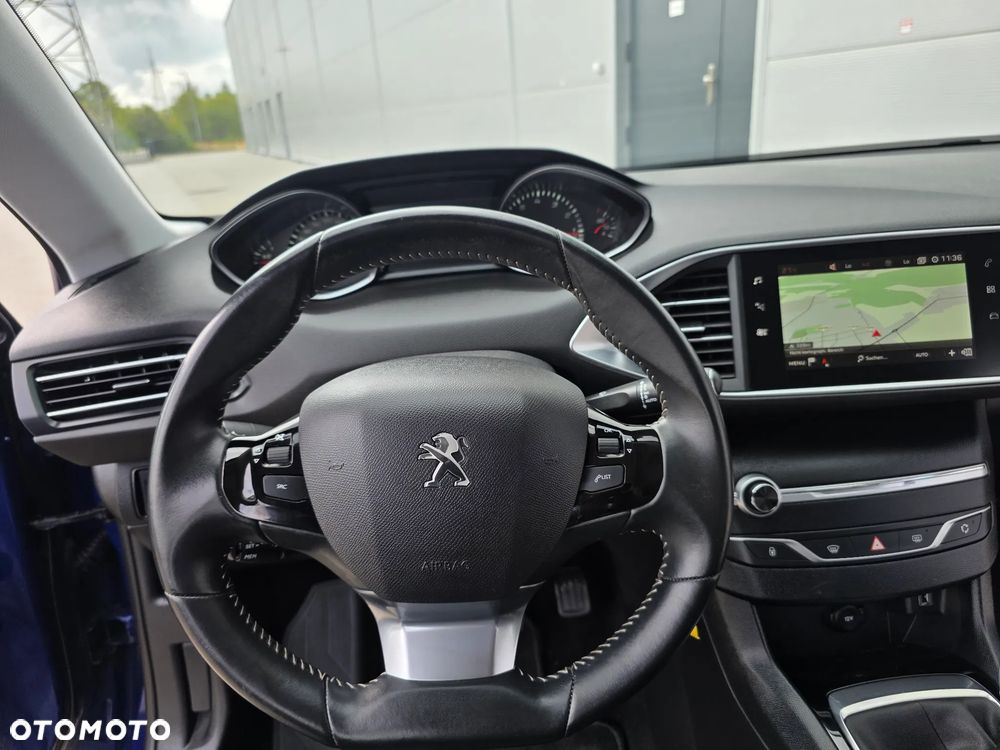 Peugeot 308 PureTech 130 GPF Stop & Start Allure - 19