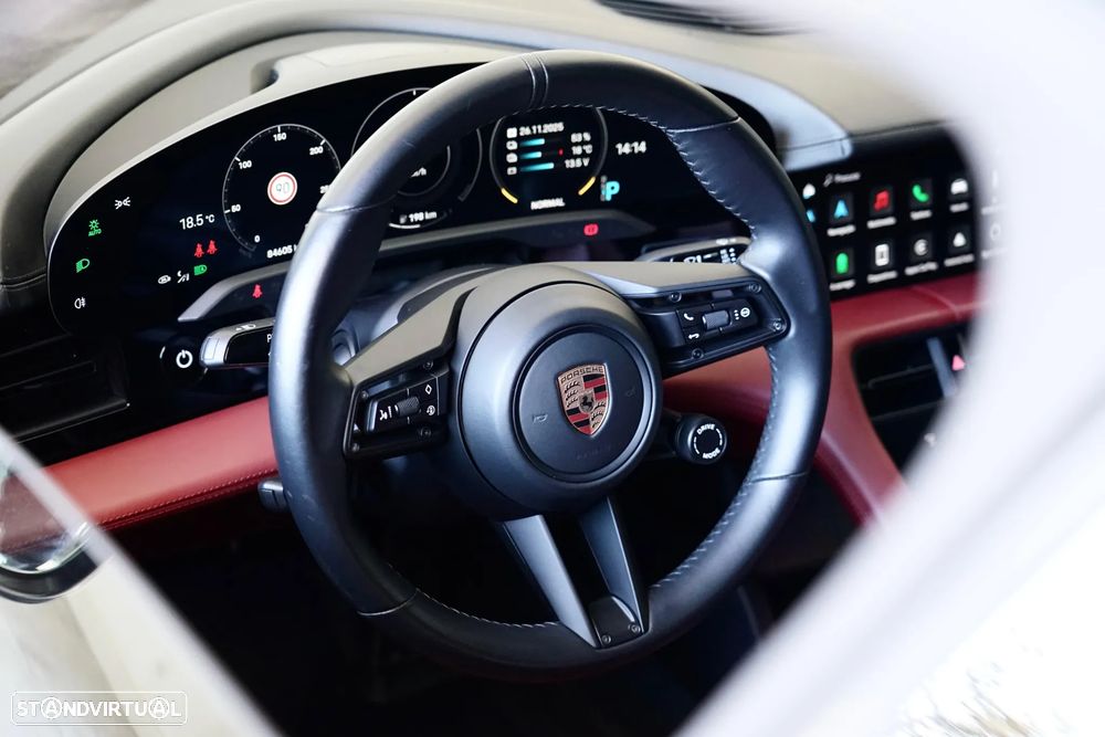 Porsche Taycan Turbo - 14