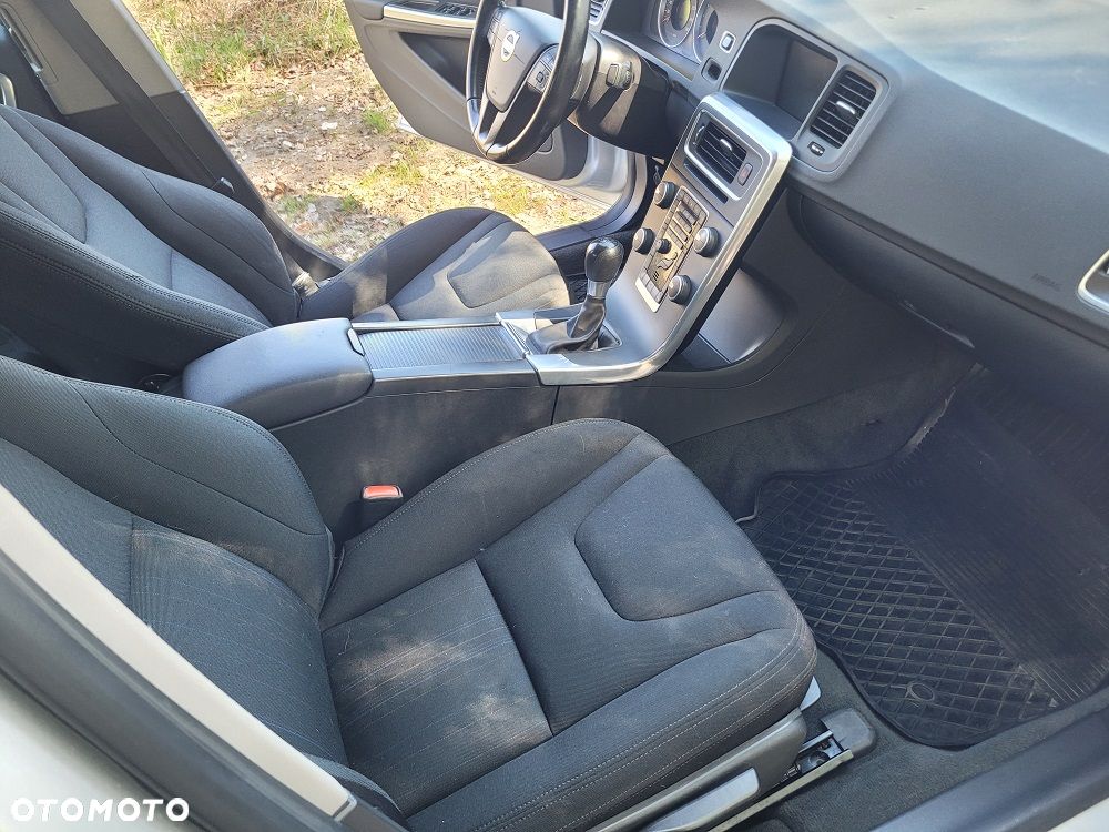 Volvo S60 DRIVe Kinetic - 10