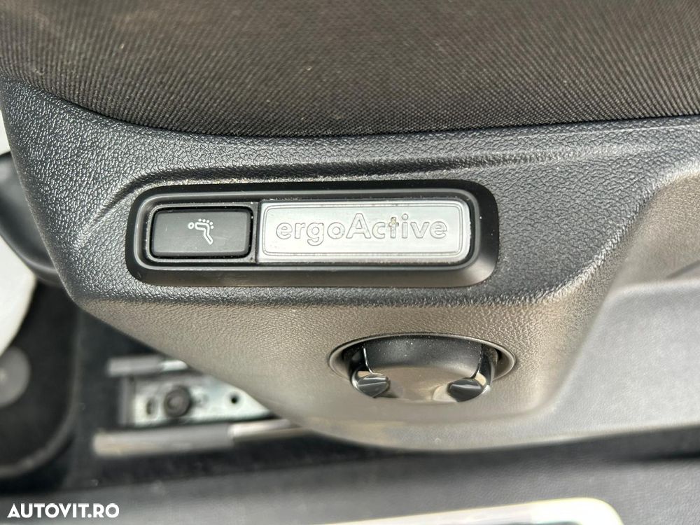 Volkswagen Tiguan 2.0 TDI SCR DSG ACTIVE - 21