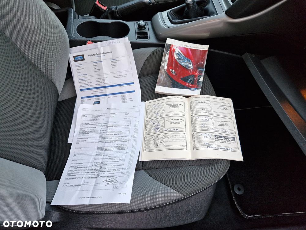Ford Focus - 30