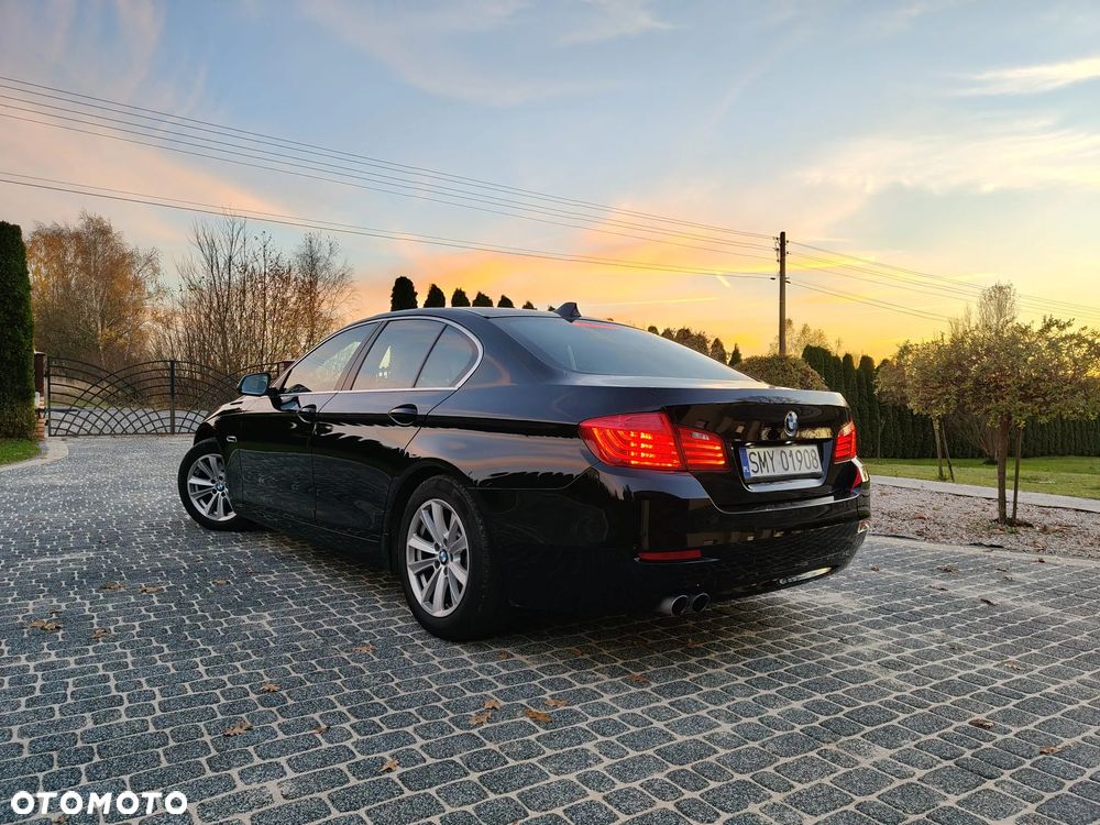 BMW Seria 5 520d - 23