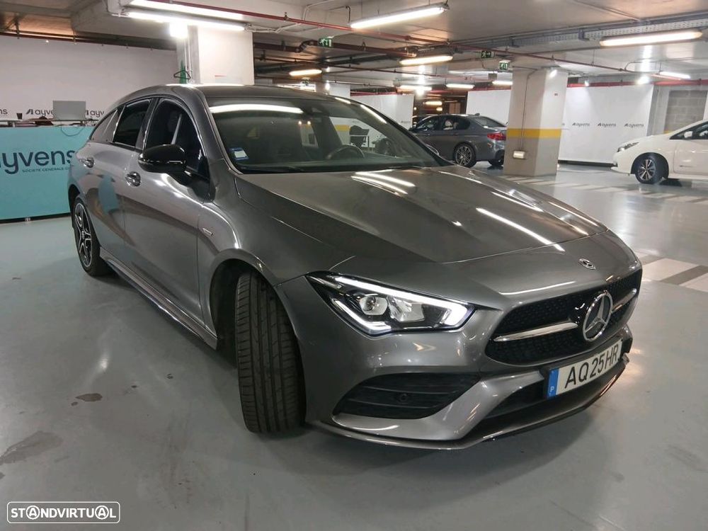 Mercedes-Benz CLA 250 e Shooting Brake AMG Line - 4