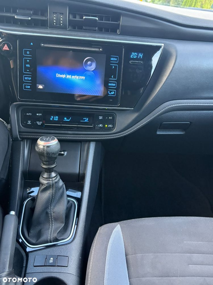 Toyota Auris 1.6 Classic Plus - 11