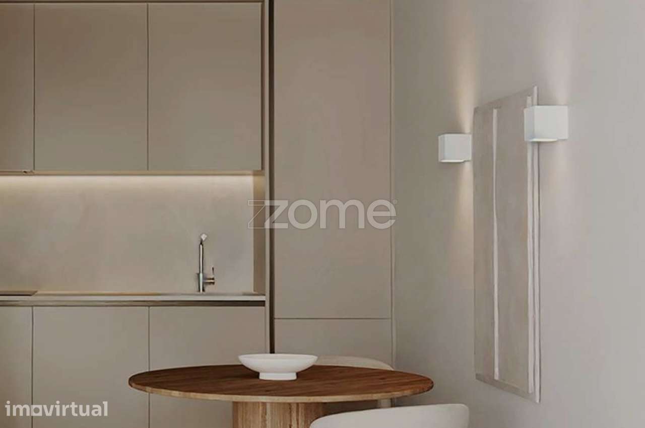 Apartamento T1 com varanda e garagem em Monte dos Burgos - Grande imagem: 3/12