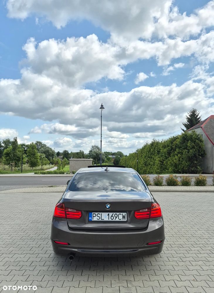 BMW Seria 3 320d Efficient Dynamic Edition Luxury Line - 4