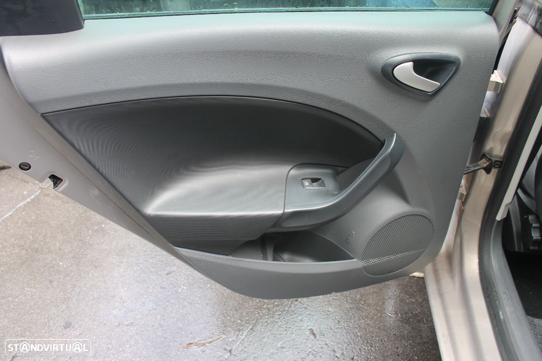 Seat Ibiza de 2010 - 5