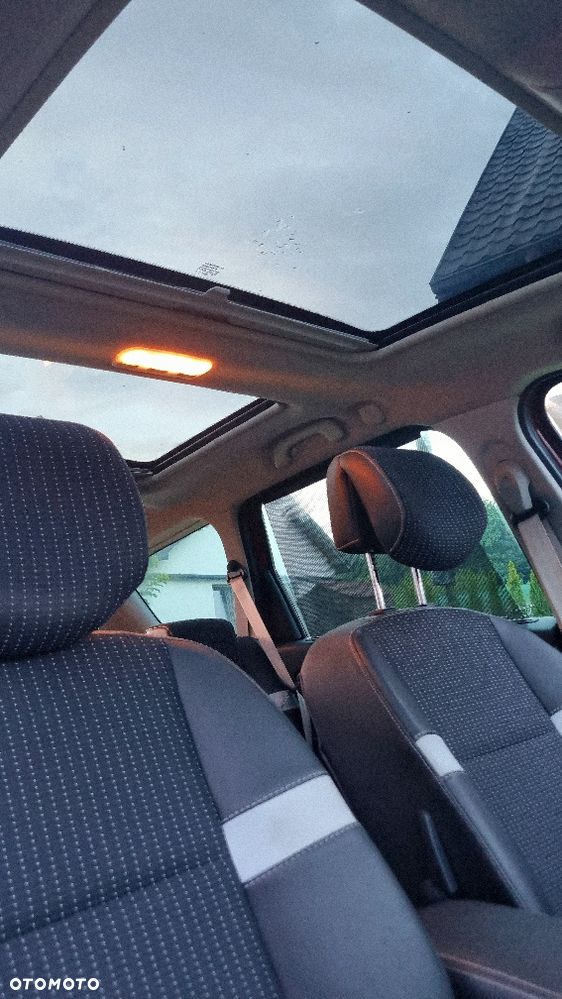 Renault Grand Scenic - 8