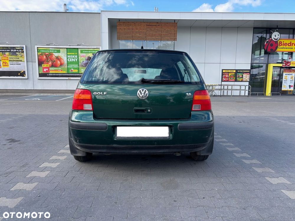 Volkswagen Golf - 5
