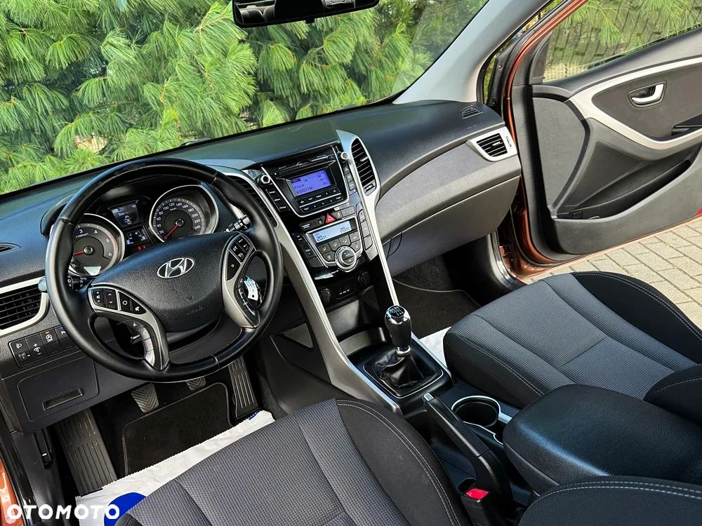 Hyundai i30 1.6 CRDi Comfort - 32