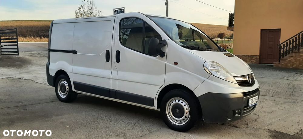 Opel Vivaro - 17
