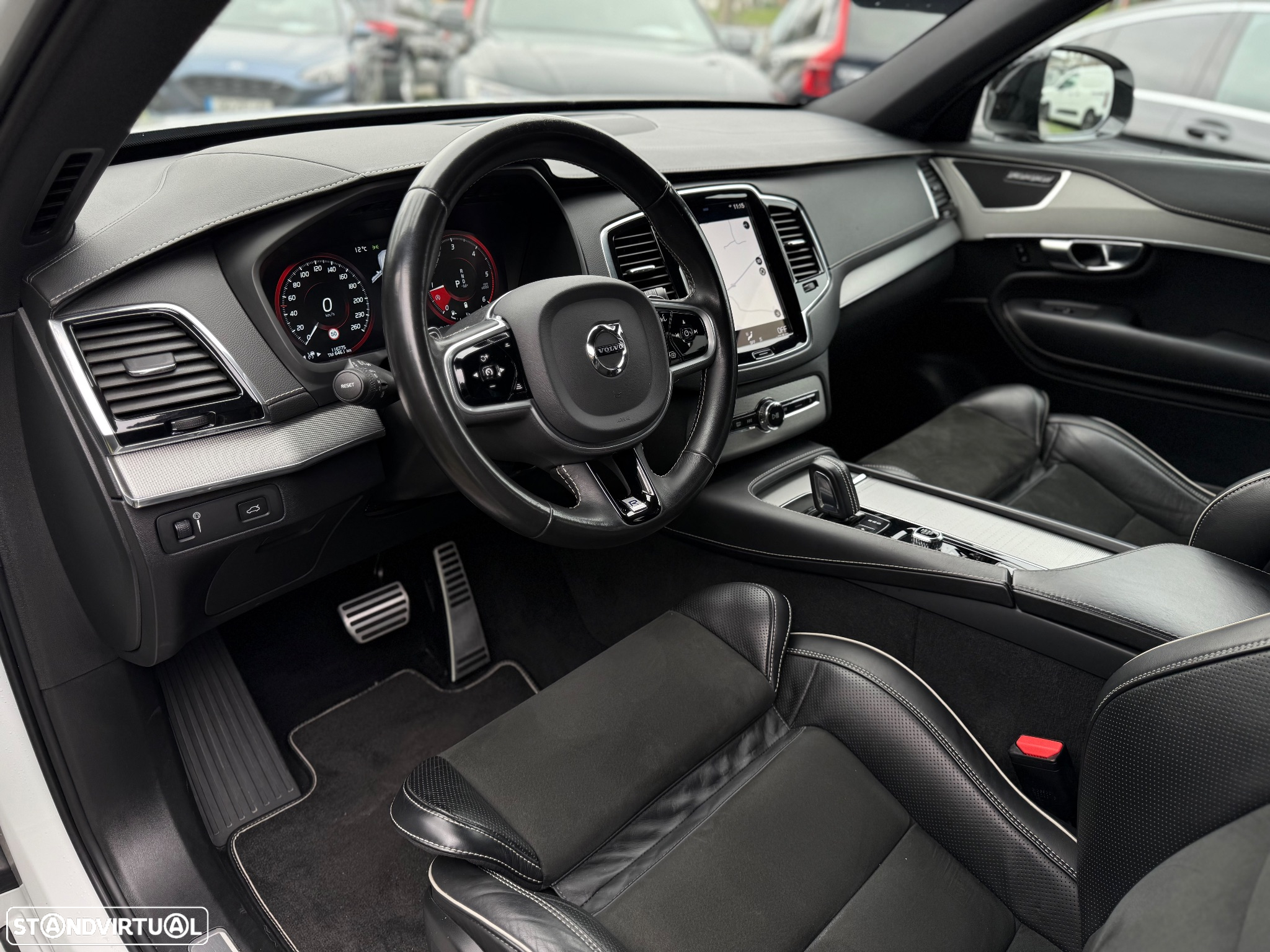 Volvo XC 90 2.0 B5 R-Design AWD - 14