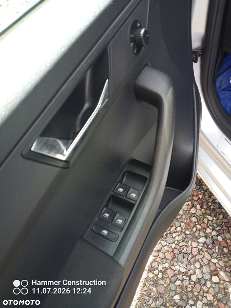 Skoda Fabia - 8