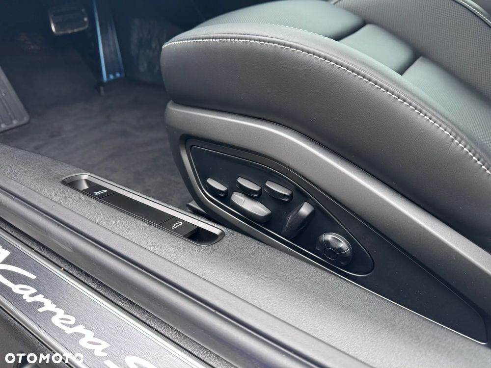 Porsche 911 Carrera S - 12