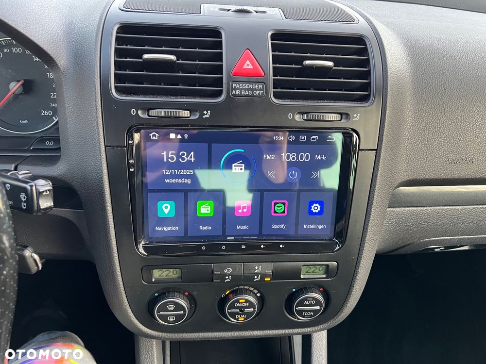 Volkswagen Golf 1.4 TSI GT - 14