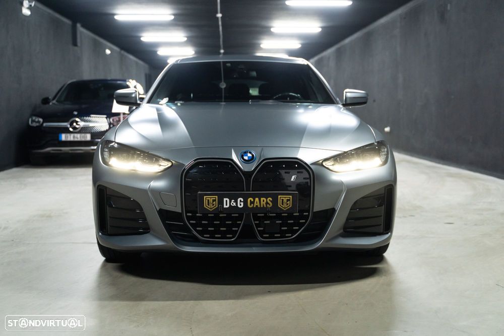 BMW i4 eDrive40 Pack Desportivo M Pro - 24