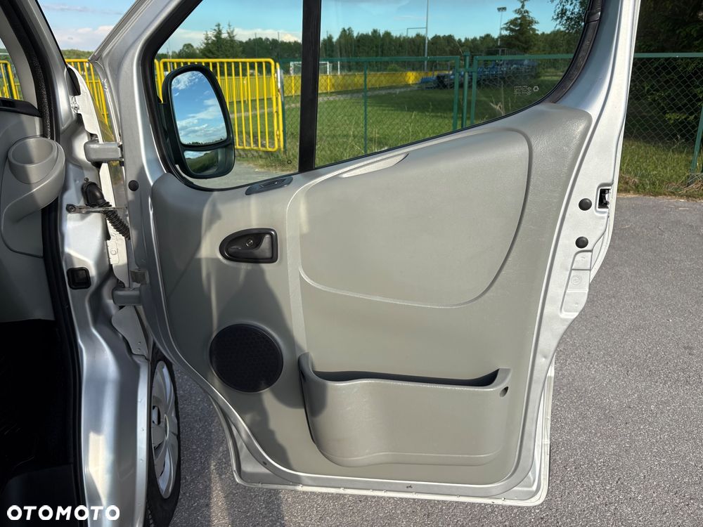 Renault Trafic - 21
