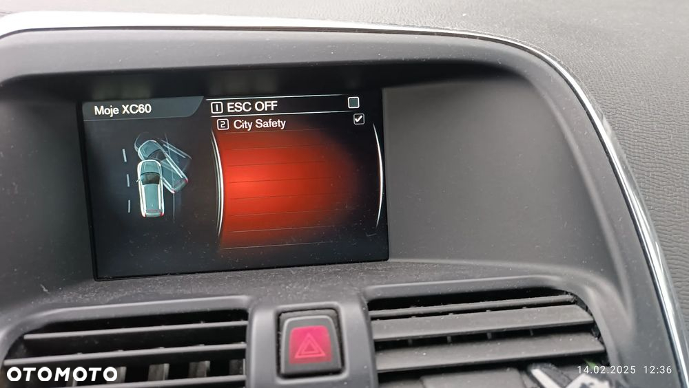 Volvo XC 60 T5 Drive-E Momentum - 12