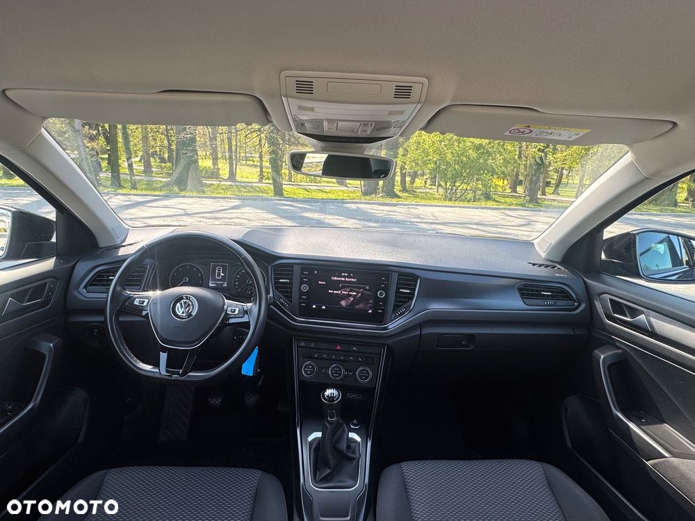 Volkswagen T-Roc - 9