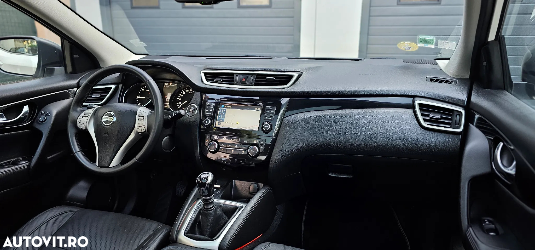 Nissan Qashqai 1.5 DCI Start/Stop Tekna - 11