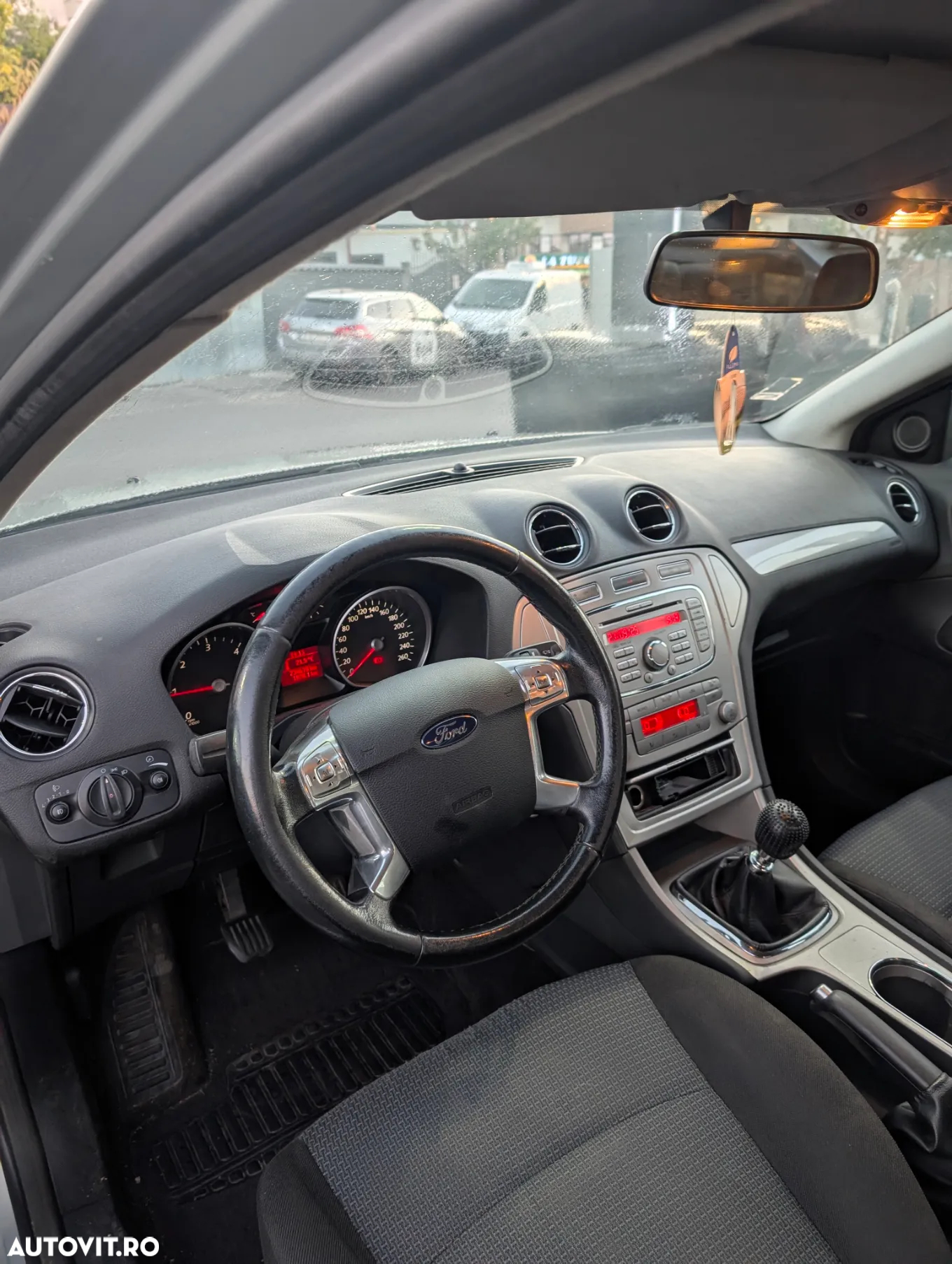 Ford Mondeo 1.8 TDCi Trend - 5
