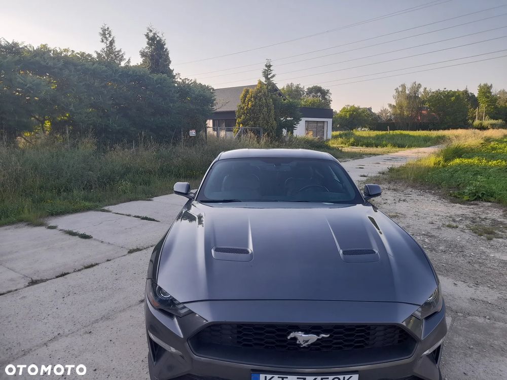 Ford Mustang - 3