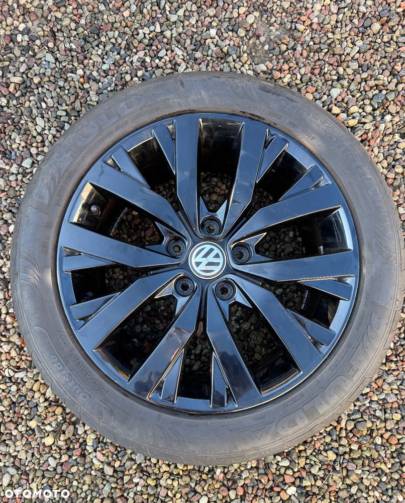 Volkswagen Multivan - 25