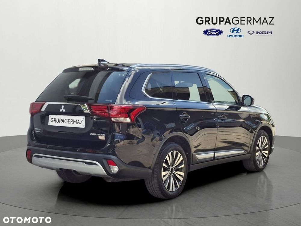 Mitsubishi Outlander 2.0 Instyle + 4WD CVT - 5